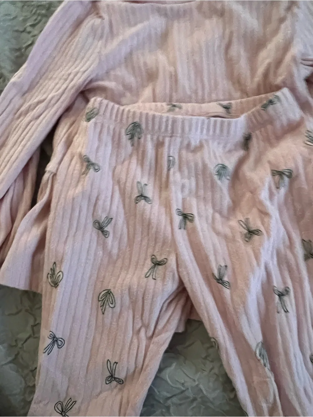 4T Girld Pink Ribbed Peplum Top & Printed Leggings Set